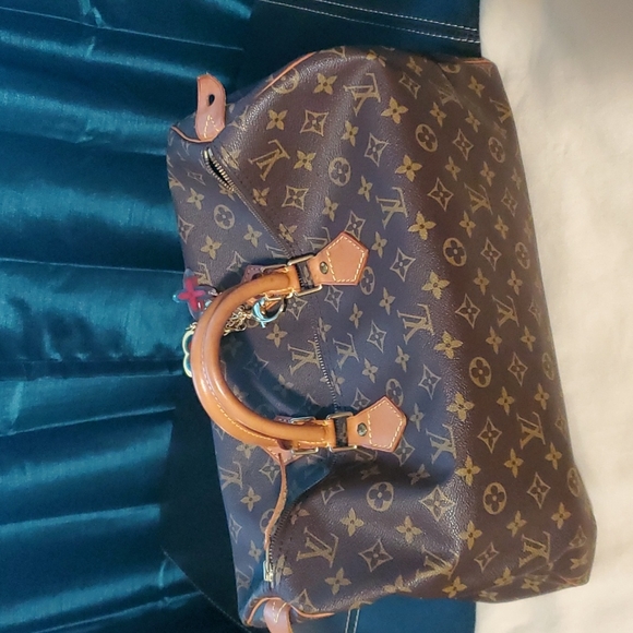 LOUIS VUITTON SPEEDY 40 - Picture 3 of 17